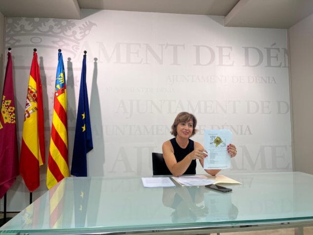 Imagen: Maria Josep Ripoll durante la rueda de prensa