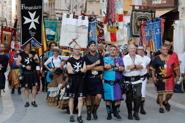 Las filaes de Dénia dan la bienvenida a las Fiestas de Moros y Cristianos 2024 con el tradicional pregón 54 pregon de moros y cristianos 2024 05