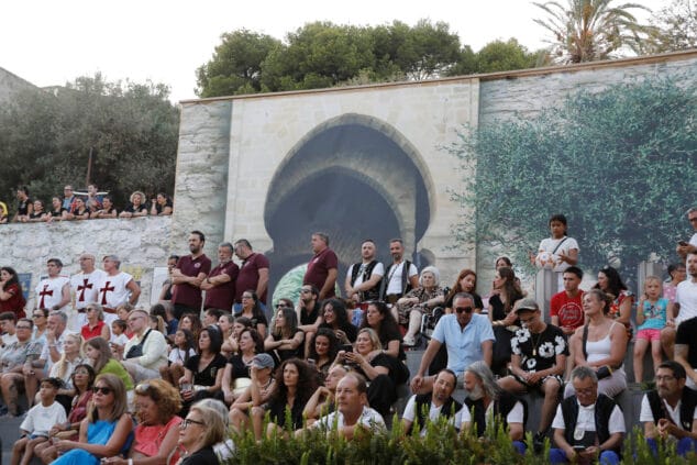 Las filaes de Dénia dan la bienvenida a las Fiestas de Moros y Cristianos 2024 con el tradicional pregón 30 pregon de moros y cristianos 2024 29