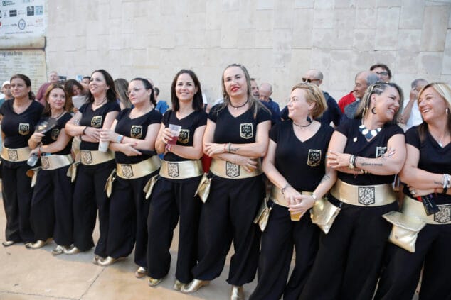 Las filaes de Dénia dan la bienvenida a las Fiestas de Moros y Cristianos 2024 con el tradicional pregón 6 pregon de moros y cristianos 2024 53
