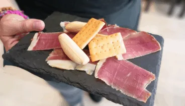 Tapas perfectas para acompañar tu copa de vino