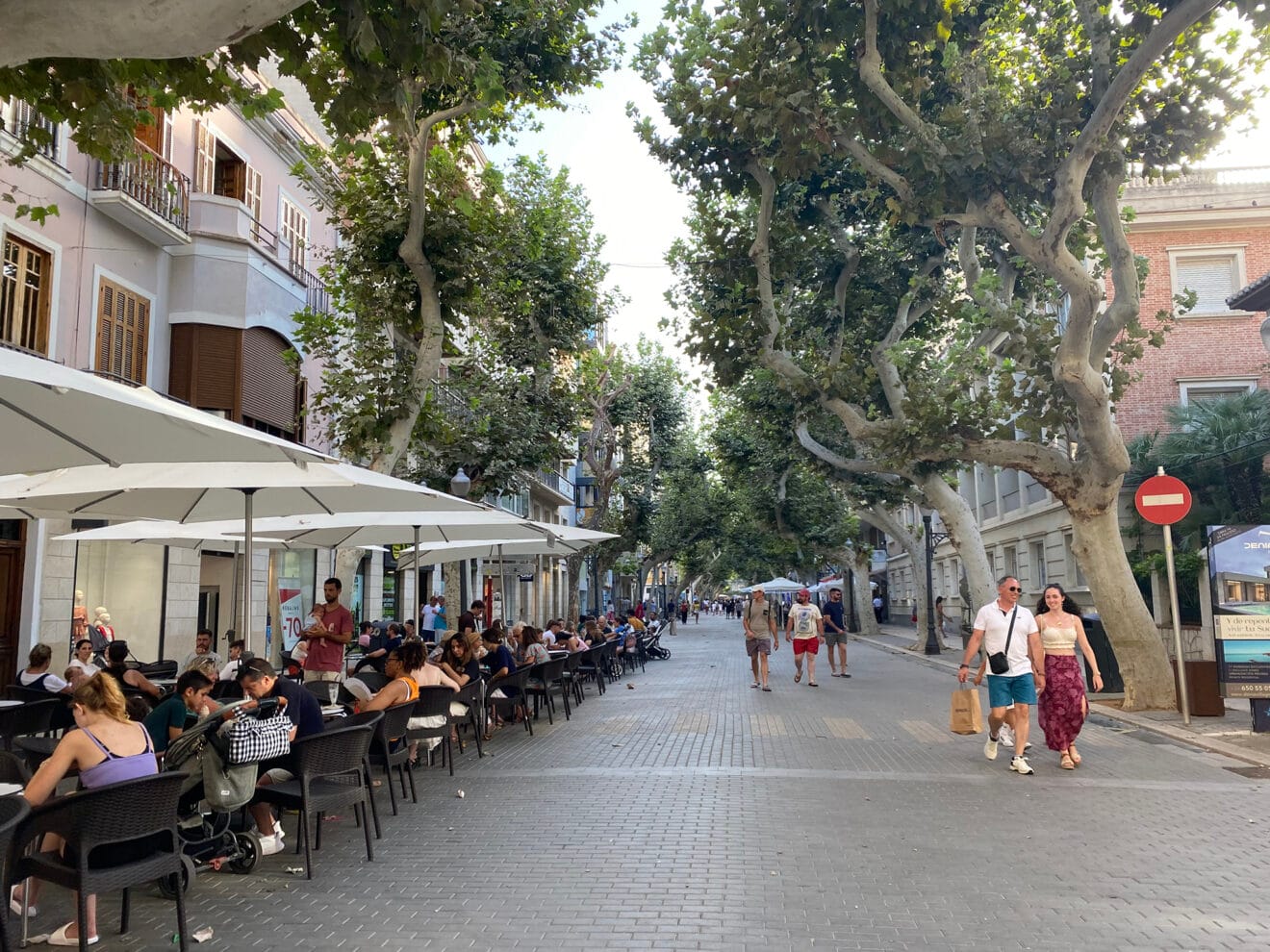 Turistas en Marqués de Campo