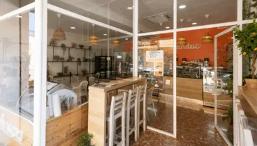 Ven a comer a este restaurante o lleva tu comida a casa