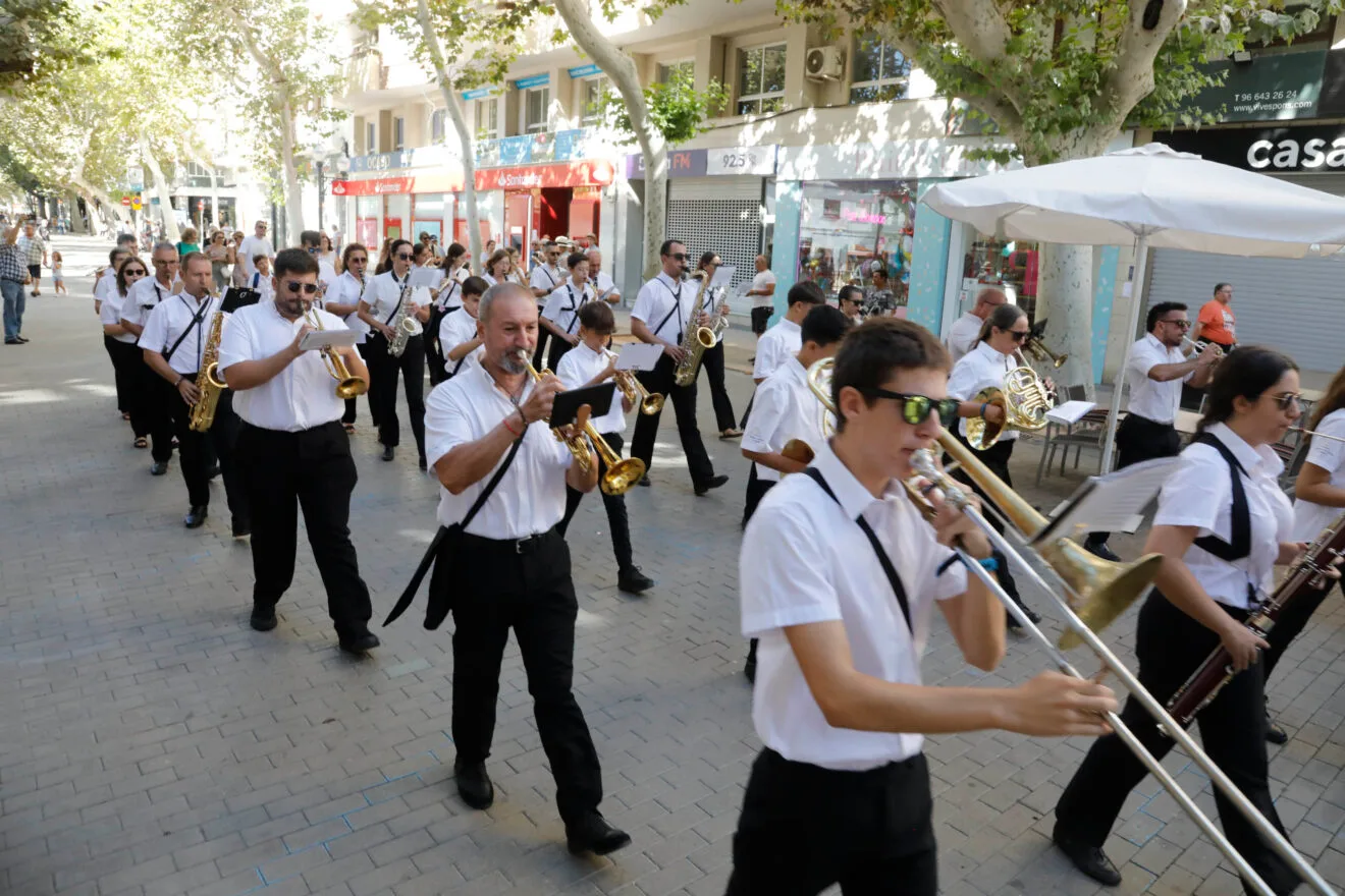 Acto de presentación y exaltación de la Fallera Mayor Infantil de Dénia 2025 (29)