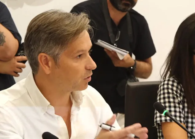 Dénia instará al Consell a que declare la localidad como zona tensionada con los votos en contra de PP, Vox y Gent de Dénia 3 Imagen: Carlos Barona, concejal del PP
