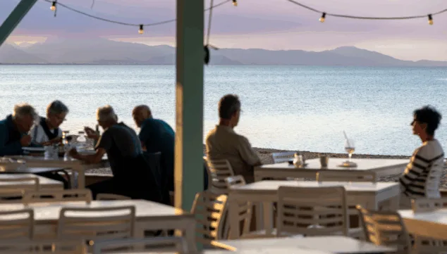 disfruta de la puesta de sol en restaurante noguera