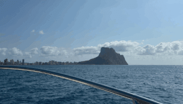 Disfruta de un paseo barco por la bahía de Calpe y Altea