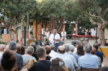 Rafa Carrió participando en la celebración del Any Estellés