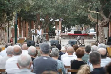 Homenaje a Vicent Andrés Estellés en Dénia 18