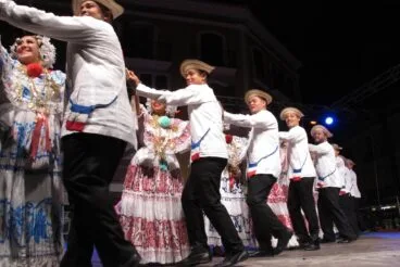Mostra Internacional de Dansa Folklòrica de Dénia 1