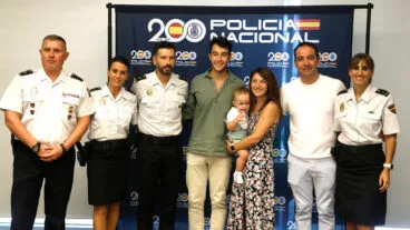 Presentación de la carrera solidaria Ruta 091 con el pequeño Luca dest