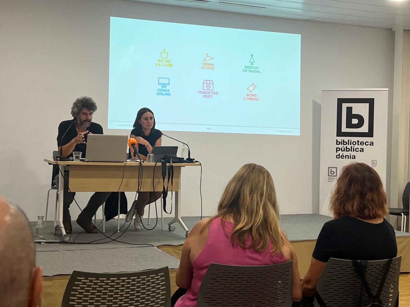 Presentación de los logotipos derivados