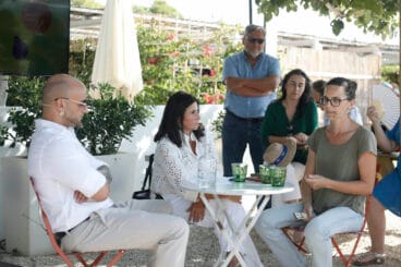 Charla durante la presentación del Dna Festival