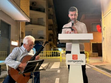 Recital de Compromís Dénia homenaje a Estellés 09