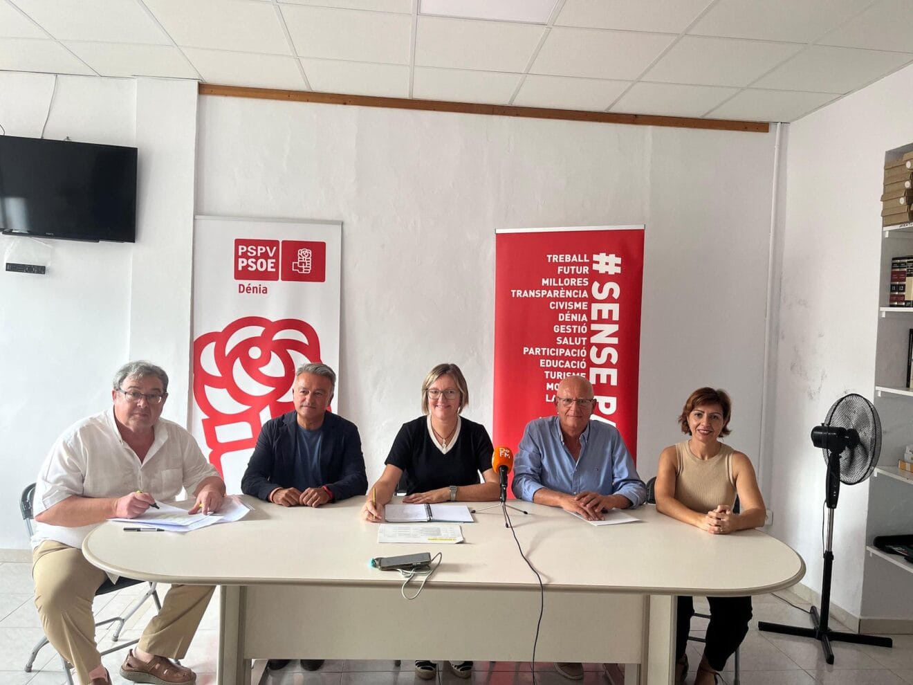 Rueda de prensa del PSPV en la sede de Dénia
