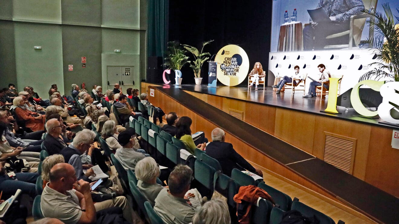 Charla en el Centro Social dest