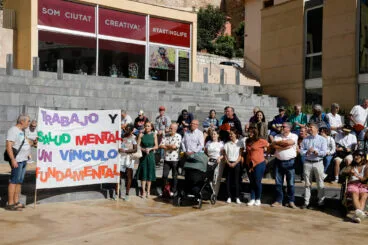 Concentración por el Día de la Salud Mental  03