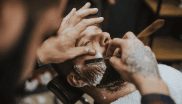 cuida tu barba y mantenla viva con los cuidados en esta peluqueria