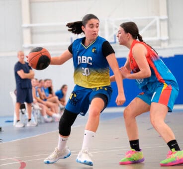 DBC sénior femenino contra Cabo Mar