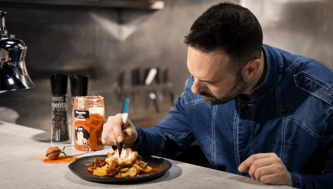 El chef Carlos García Moreno presenta una nueva carta llena de sorpresas en Dexcaro