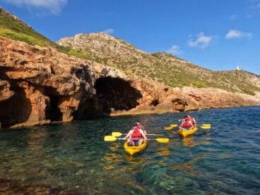 Excursión en kayak a la Cova Tallada desde Dénia
