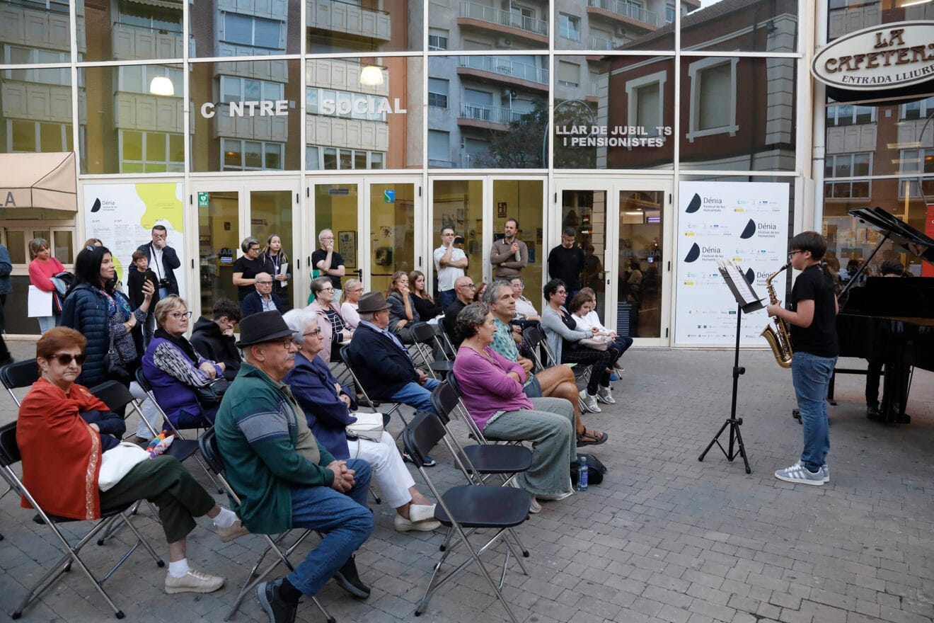 Éxito de participación en el festival 46