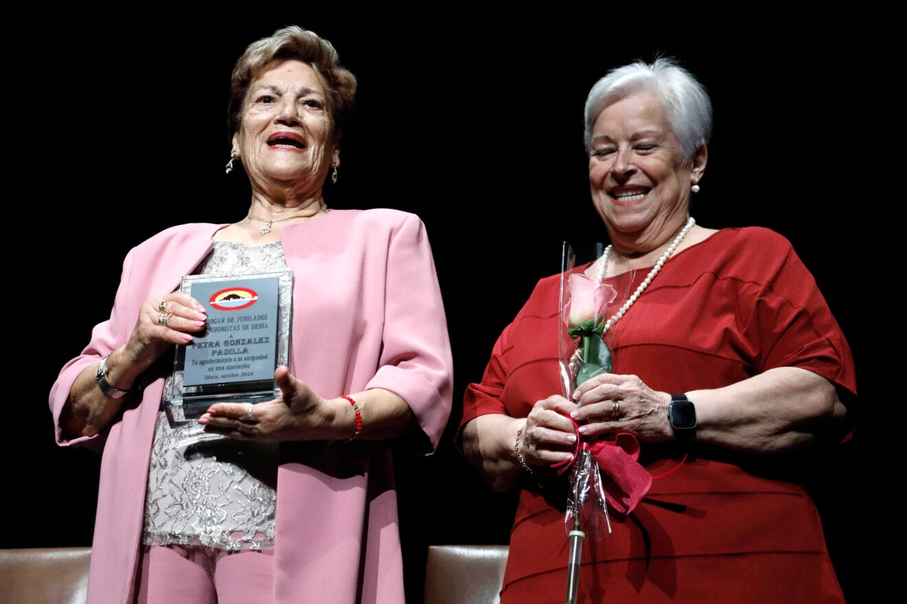 Homenaje del Hogar de Jubilados y Pensionistas  14