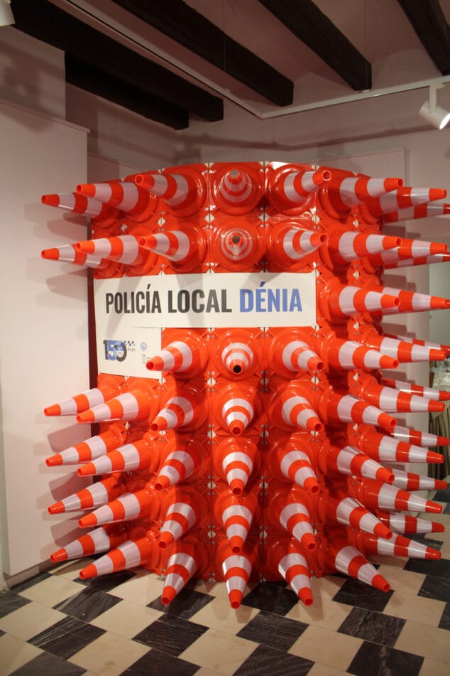 La historia de la Policía Local de Dénia desde 1873 recogida en una exposición 23 inauguracion de la exposicion de la policia local 01