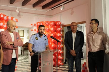 Inauguración de la exposición de la Policía Local 08
