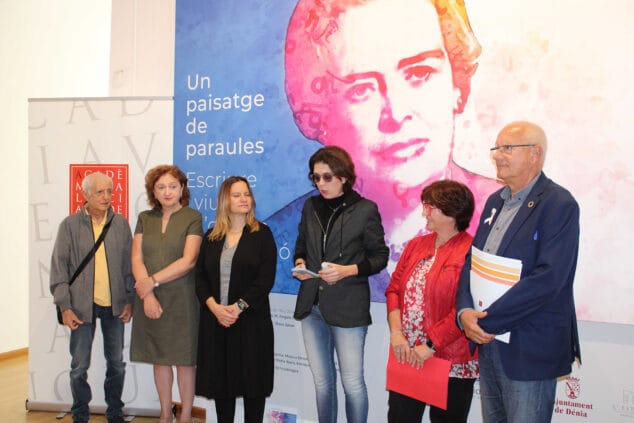 Imagen: Inauguración de la exposición 'Maria Ibars. Un paisatge de paraules. Escriure i viure a l’ombra del Montgó' en Dénia