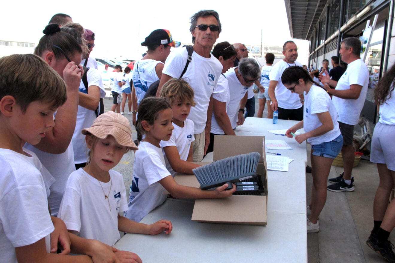 Iniciativa Barriendo Mares 10