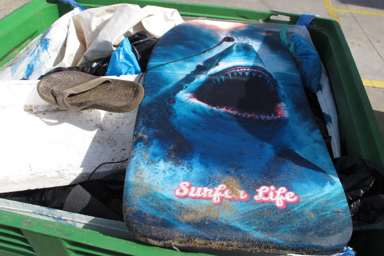 Iniciativa Barriendo Mares 13