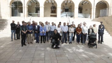 minuto de silencio en el ayuntamiento de denia dest