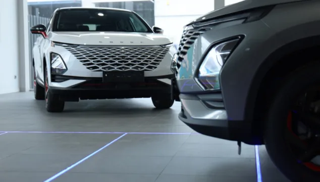 Moll Motor Dénia 6 omoda 5 l'exclusivitat a la porta