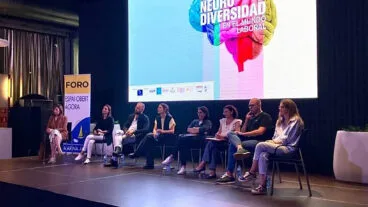 ponentes en el acto dest