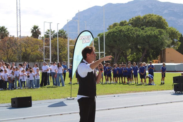 presentacion de las escuelas deportivas 77
