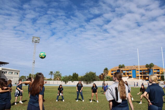 presentacion de las escuelas deportivas 90