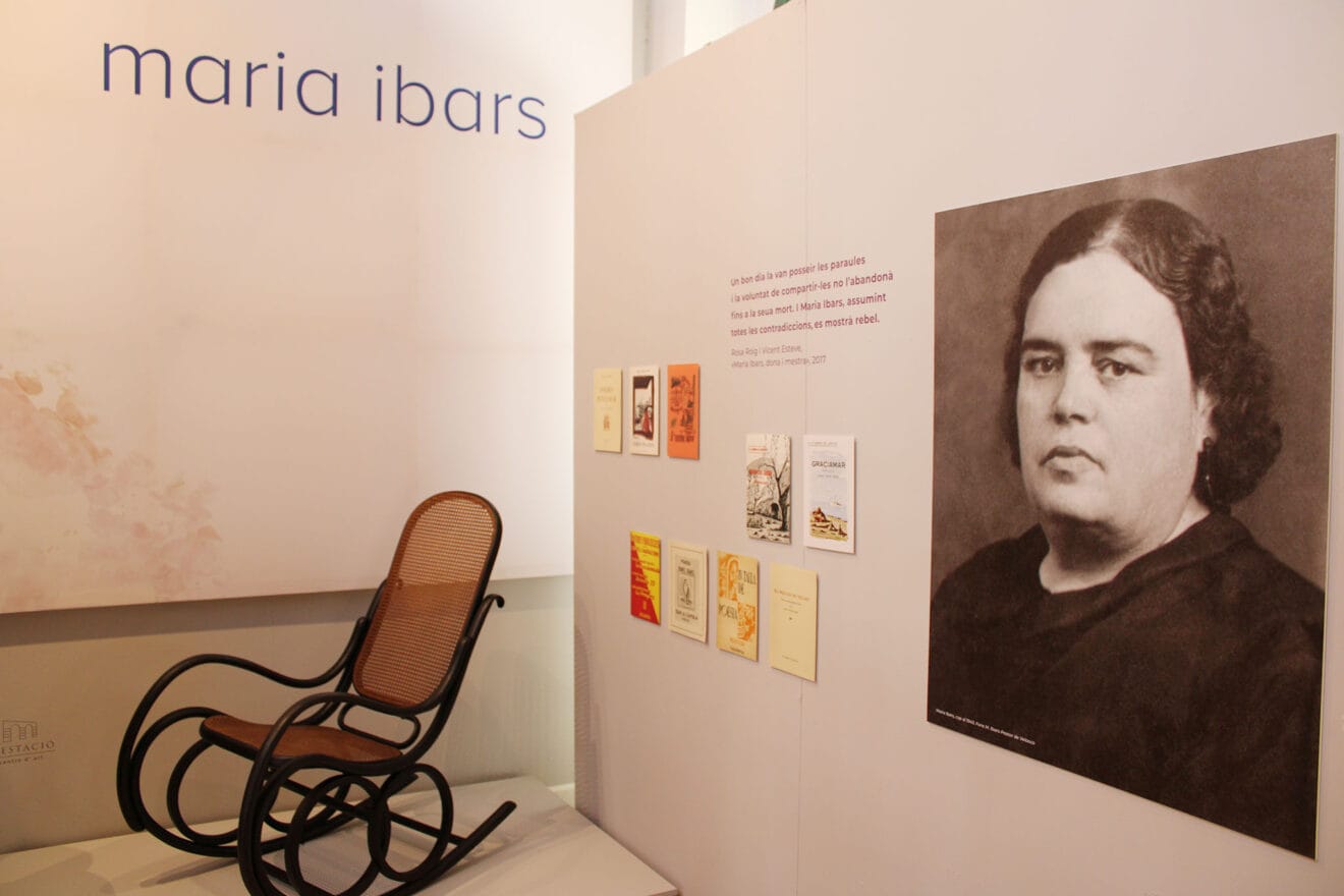 Rincón de la exposición 'Maria Ibars. Un paisatge de paraules. Escriure i viure a l’ombra del Montgó' en Dénia