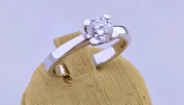 sorprende con este precioso y sofisticado anillo en tu pedida de matrimonio