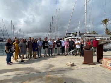 Participantes en el VI Concurso de Esculturas frente al mar Dénia