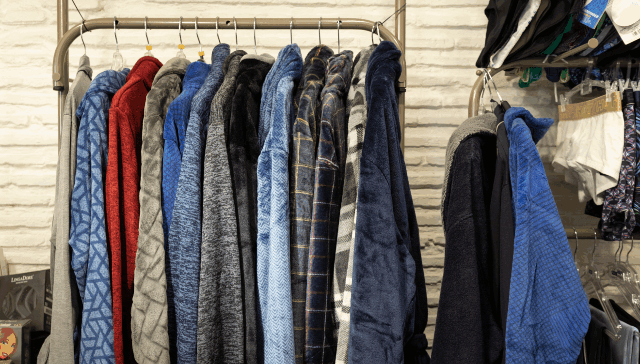 Aprovecha el 30% de descuento en batas al comprar tu pijama favorito
