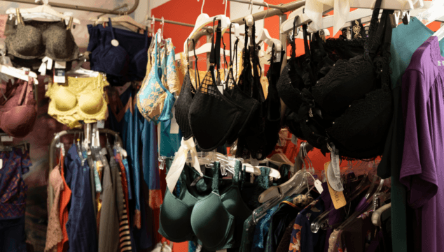 aprovecha el black friday y renueva tu ropa interior basica con estilo