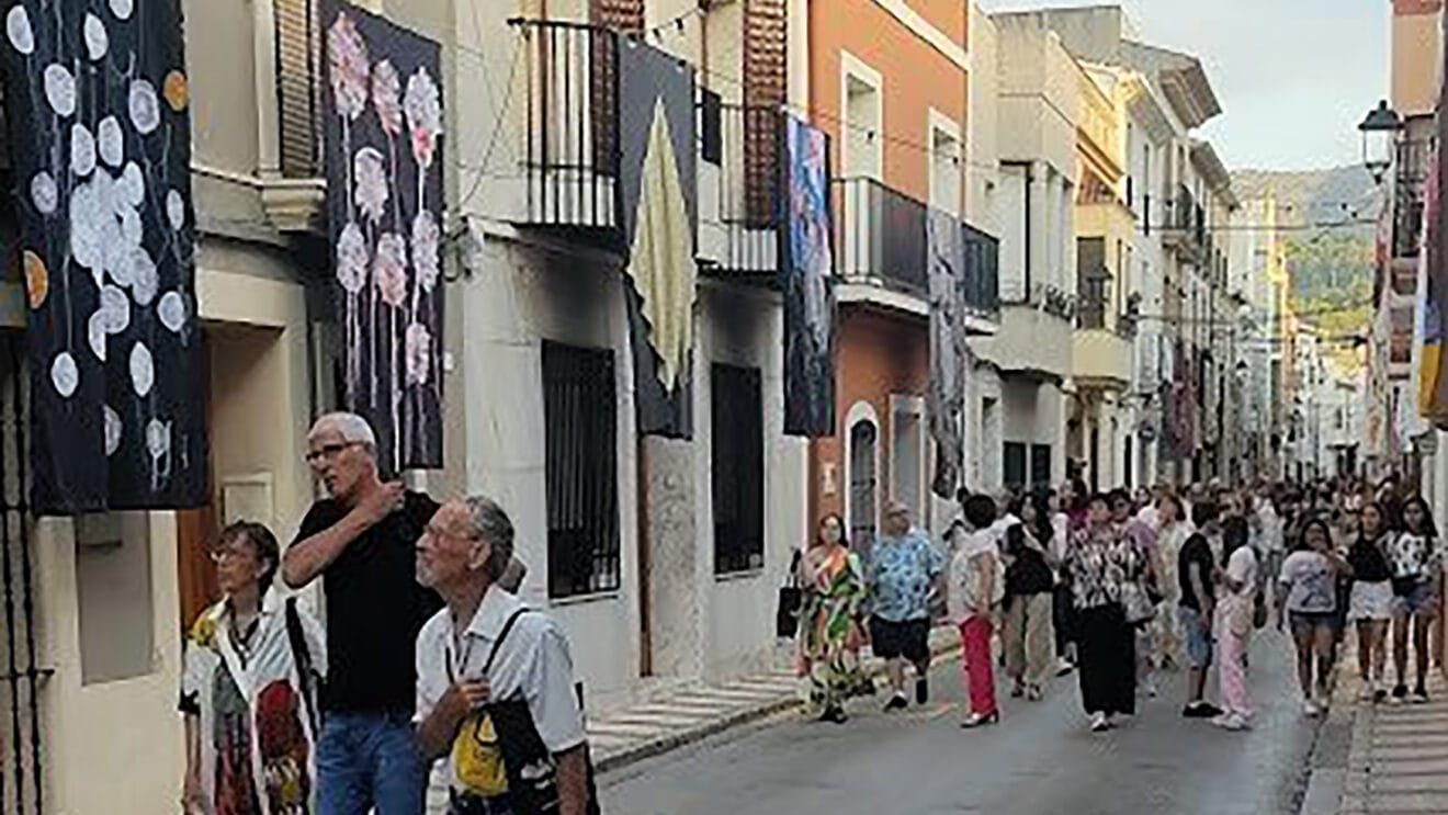 Art al Vent en las calles de Gata dest