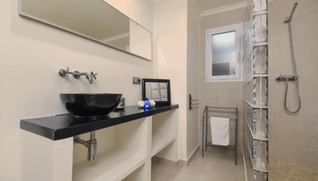 aseo moderno en villas las marinas 8