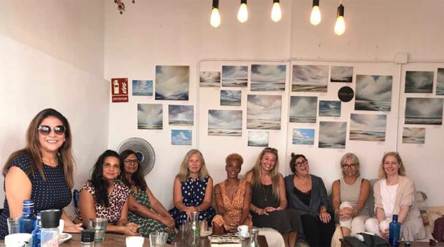 Imagen: Asistentes en una reunión de verano. Women Entrepreneurs Group.