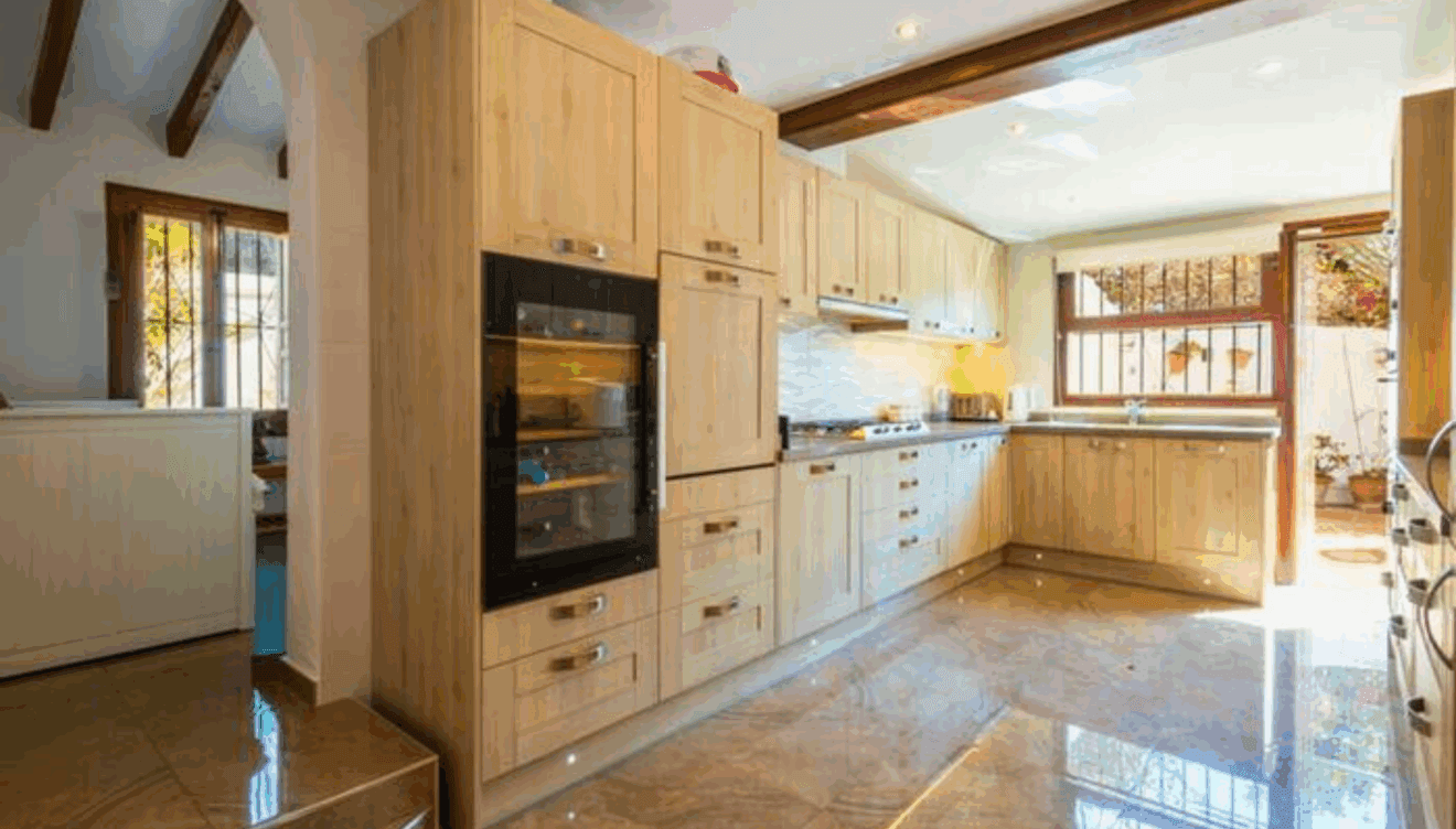 Cocina moderna y bien equipada, con un diseño que invita a disfrutar de cada momento