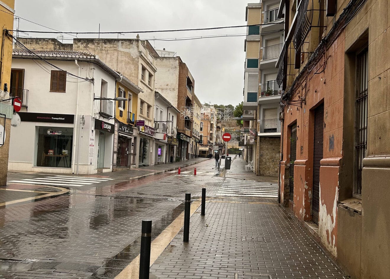 Dénia desierta durante la DANA 02