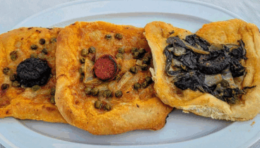 Disfruta de las deliciosas cocas de este reconocido bar de Dénia especializado en almuerzos