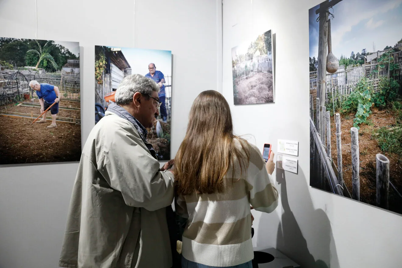 Inauguración de la exposición Miradas a la tierra 01