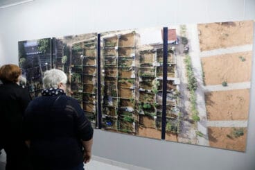 Inauguración de la exposición Miradas a la tierra 04